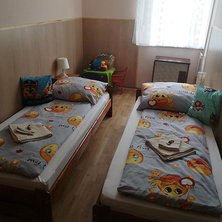 Natasa Apartman Orosháza Exterior foto