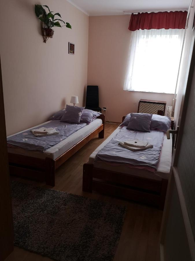 Natasa Apartman Orosháza Exterior foto