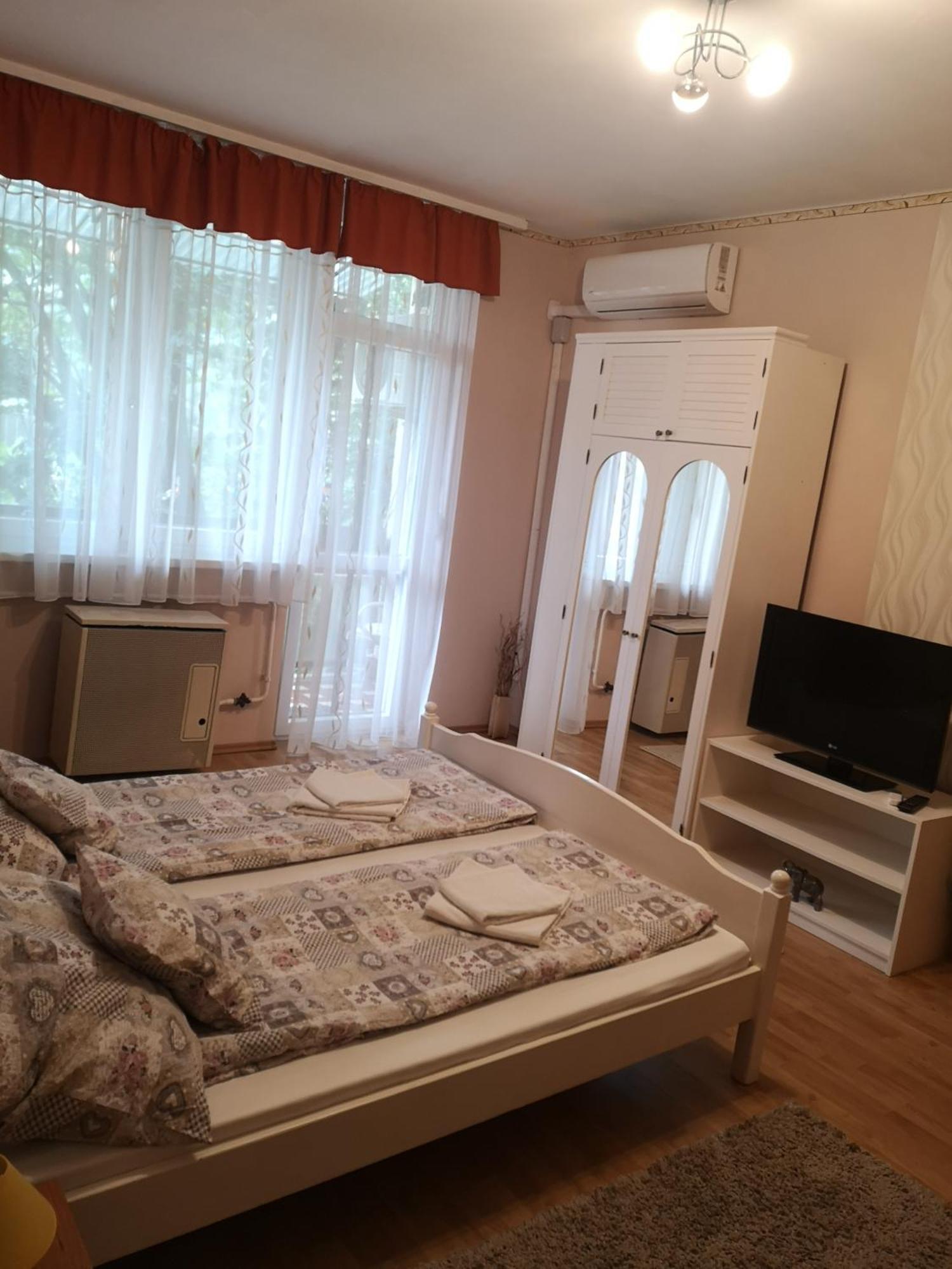 Natasa Apartman Orosháza Exterior foto